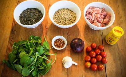 Linsensalat mit scharfem Senfhuhn