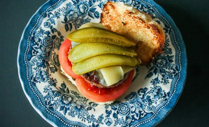 Burger mit Tomaten-Chutney