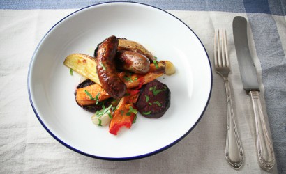 WM-Special: „Sausage Roast“- Bratwurst mit Ofengemüse