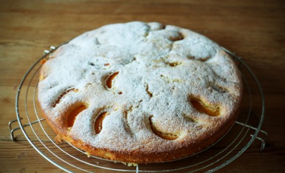 Versunkener Aprikosenkuchen