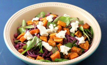Geröstete Süßkartoffeln mit Kichererbsen-Karotten-Tahini-Salat