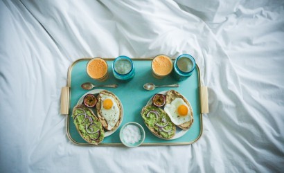 FRÜHSTÜCK! GUACAMOLE, HUMMUS & EI!