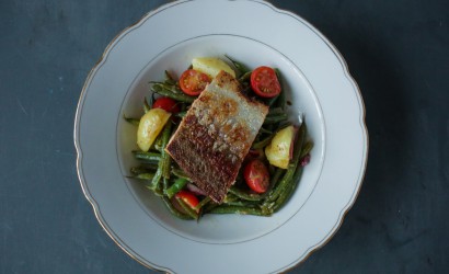 KARTOFFELSALAT MIT GRÜNEN BOHNEN & REGENBOGENFORELLE