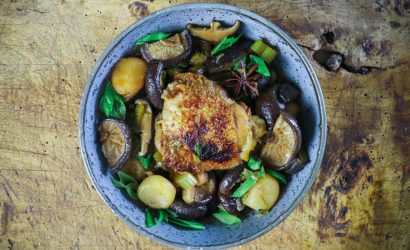 CHINESISCHES SLOW COOKED HUHN MIT KASTANIEN
